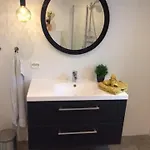 Seaside With Hot Tub And Sauna Sleeps 11