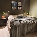 Feriehus Seaside With Hot Tub And Sauna Sleeps 11 *