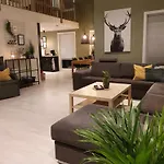 Seaside With Hot Tub And Sauna Sleeps 11 Feriehus Forland