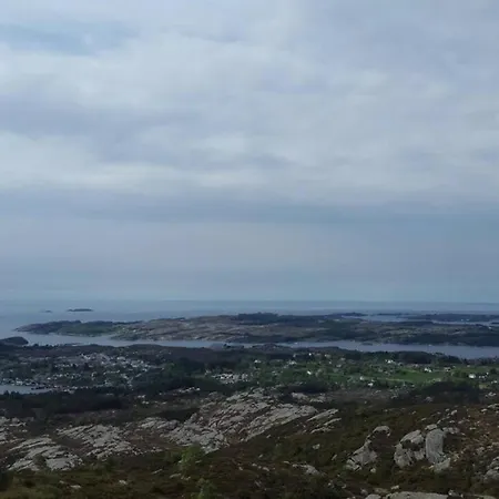 Lovely By The Sea With Hot Tub And Sauna Holiday home Forland