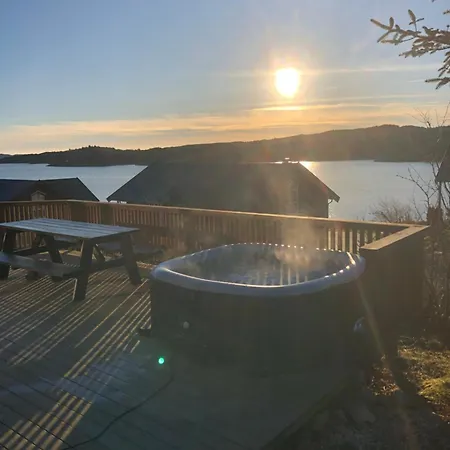 Lovely By The Sea With Hot Tub And Sauna