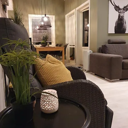 Seaside With Hot Tub And Sauna Sleeps 11 Ferienhaus Forland