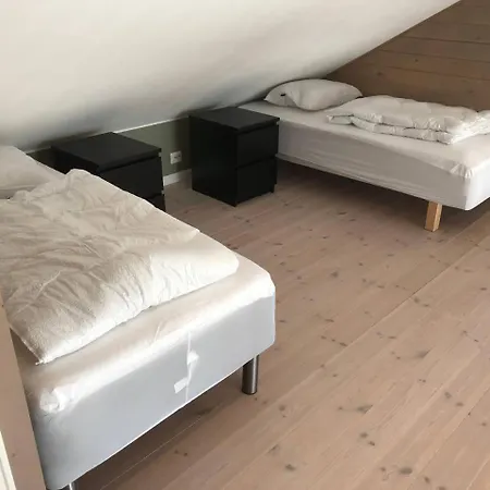 Seaside With Hot Tub And Sauna Sleeps 11 *