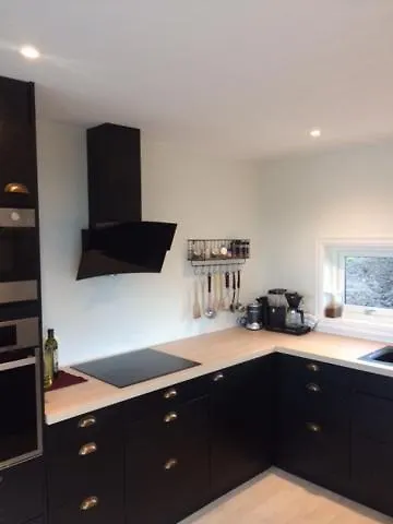 Seaside With Hot Tub And Sauna Sleeps 11 Forland