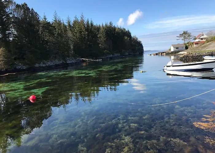 Seaside With Hot Tub And Sauna Sleeps 11 *